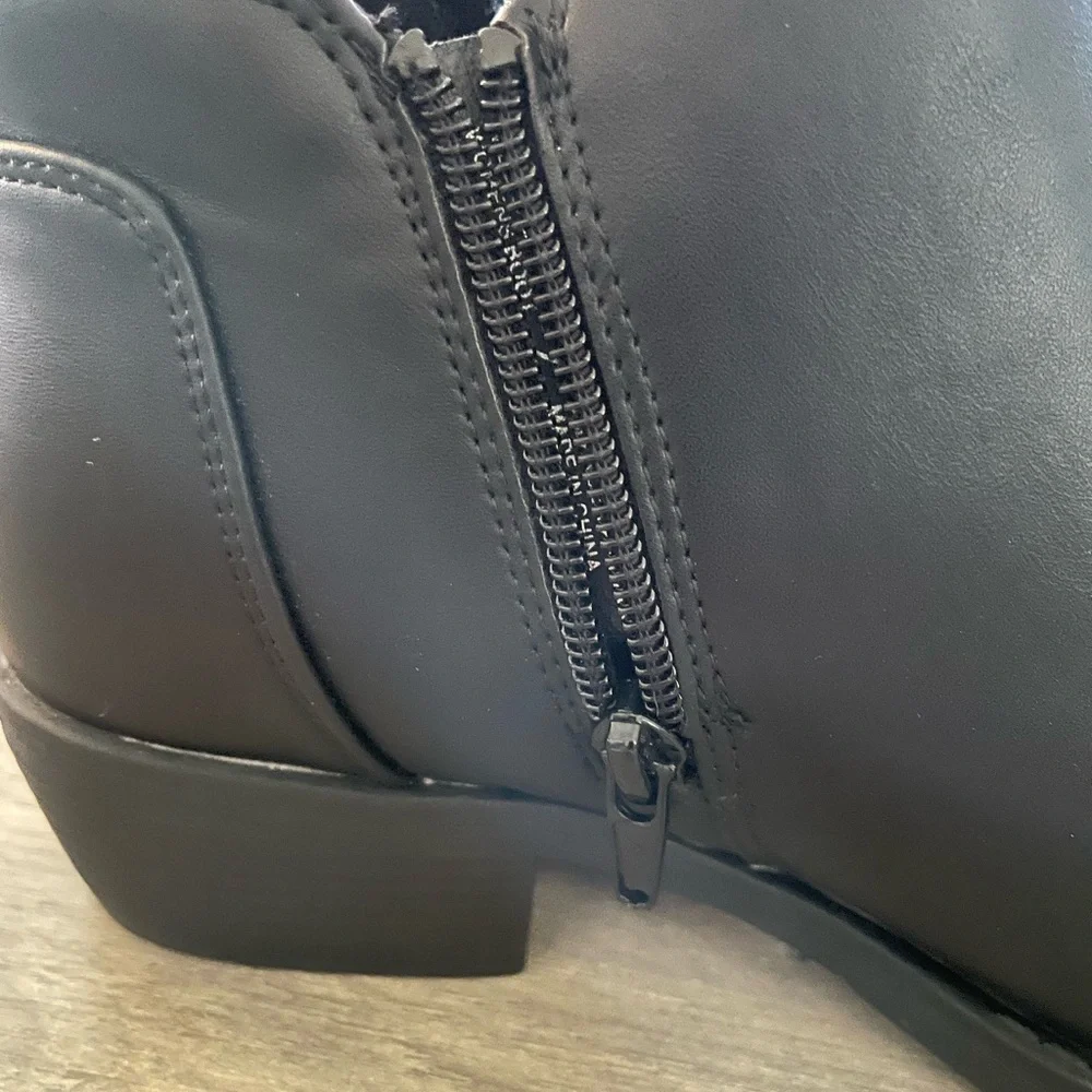 Lane Bryant Black Faux leather side zipper pull on Chelsea booties block heel